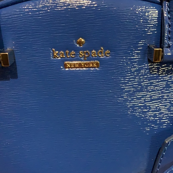 Blue patent leather Kate Spade bag with wallet - Picture 3 of 6